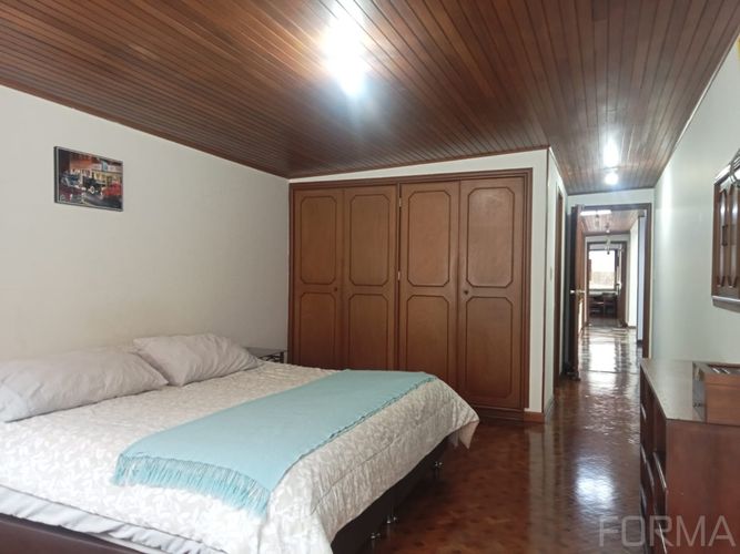 Casa de 5 alcobas en venta en Santa Bibiana, Bogotá, 444 m² · foto 13 de 20