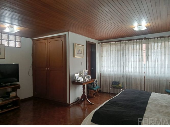 Casa de 5 alcobas en venta en Santa Bibiana, Bogotá, 444 m² · foto 14 de 20