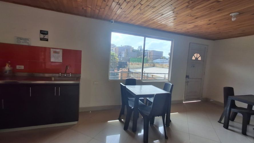 Apartamento de 11 alcobas en venta en Laura Vicuña, Chía, 341 m² · foto 5 de 24