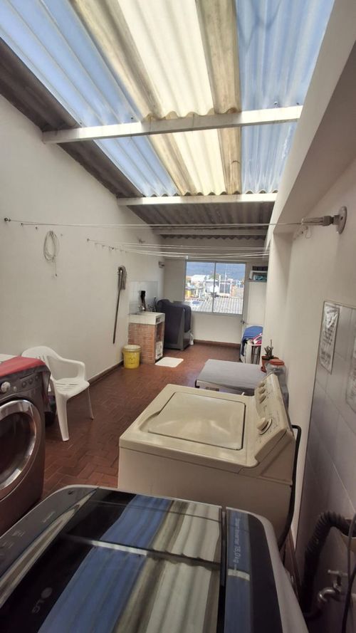 Apartamento de 11 alcobas en venta en Laura Vicuña, Chía, 341 m² · foto 12 de 24