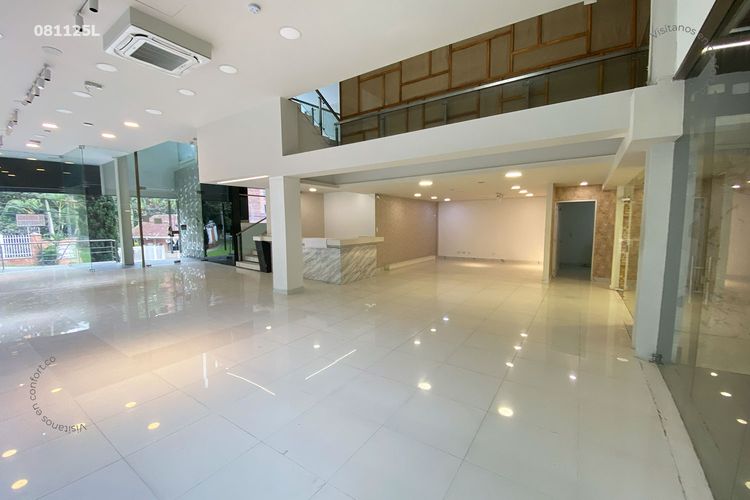 Local en arriendo en Patio Bonito, Medellín, 580 m² · foto 2 de 21