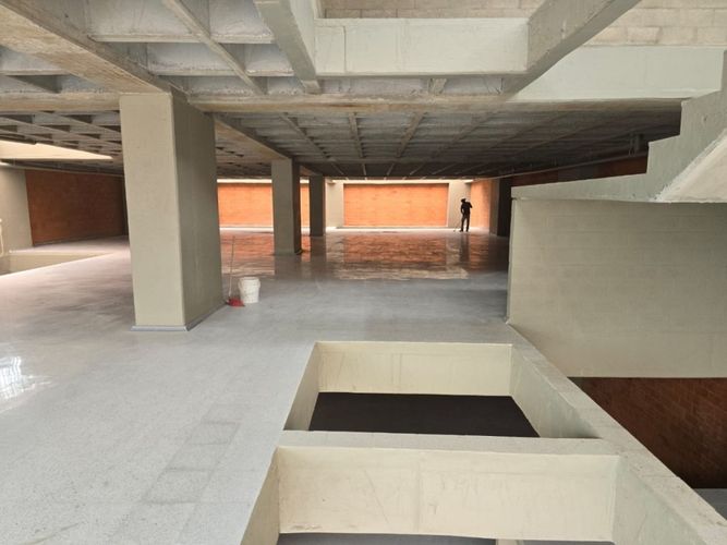 Bodega en arriendo en San Diego, Medellín, 3000 m² · foto 2 de 12