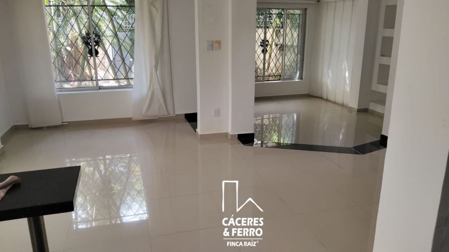 Casa de 4 alcobas en venta en Lagos Del Cacique, Bucaramanga, 230 m² · foto 2 de 15