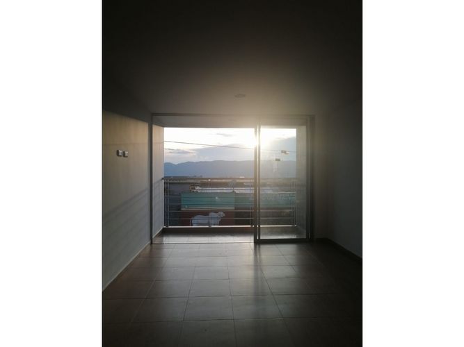 Apartamento de 2 alcobas en venta en San Francisco, Bucaramanga, 45 m² · foto 3 de 12