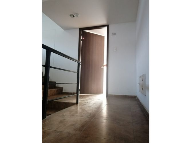 Apartamento de 2 alcobas en venta en San Francisco, Bucaramanga, 45 m² · foto 8 de 12