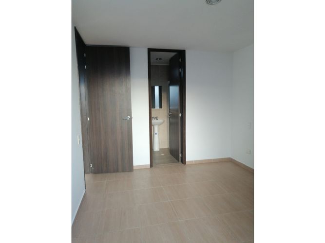 Apartamento de 2 alcobas en venta en San Francisco, Bucaramanga, 45 m² · foto 9 de 12
