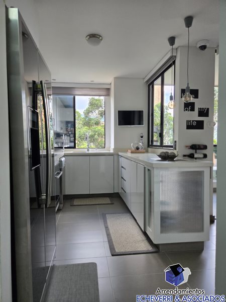 Apartamento en venta en Loma De Las Brujas, Envigado · foto 11 de 16