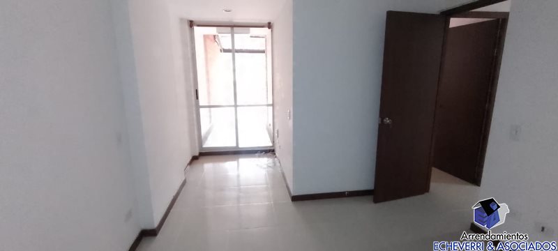 Apartamento en venta en El Oasis, Envigado · foto 4 de 10