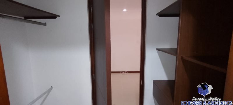 Apartamento en venta en El Oasis, Envigado · foto 5 de 10