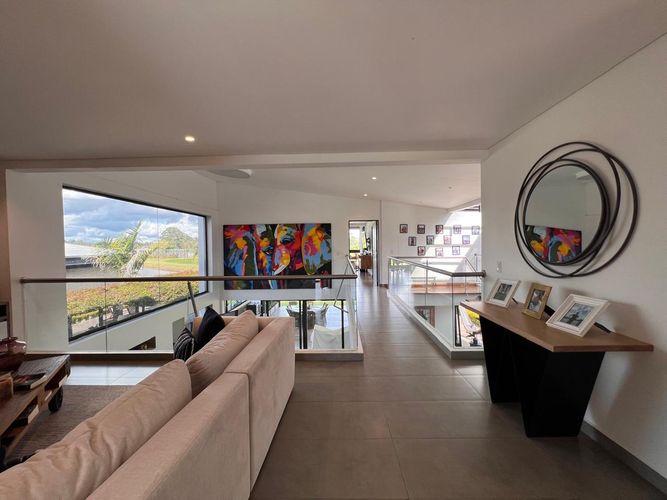 Casa de 5 alcobas en venta en Cabeceras De Llanogrande, Rionegro, 400 m² · foto 4 de 20