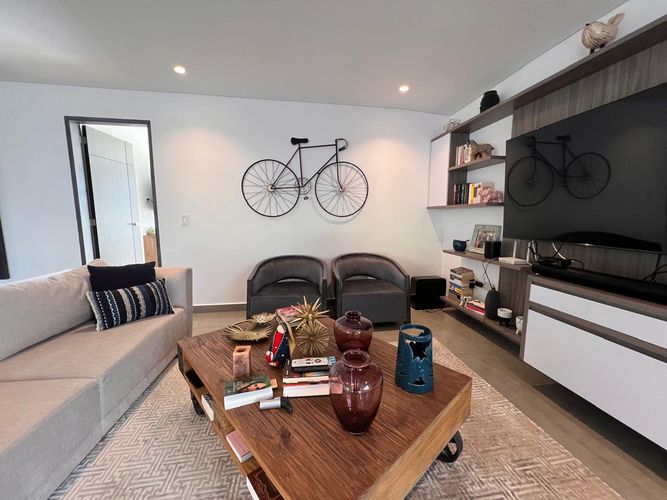 Casa de 5 alcobas en venta en Cabeceras De Llanogrande, Rionegro, 400 m² · foto 7 de 20