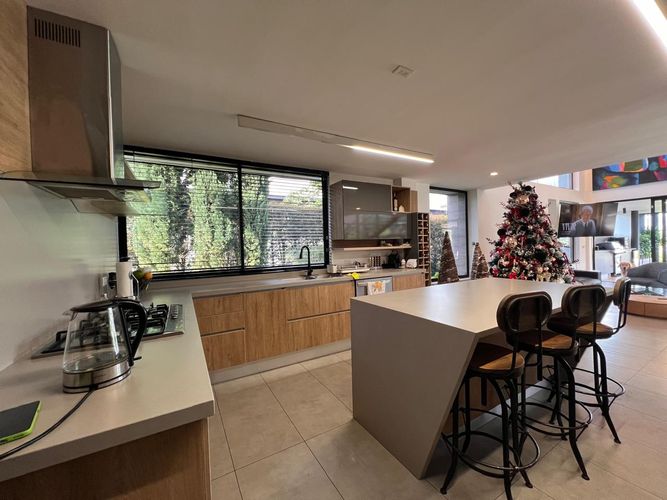 Casa de 5 alcobas en venta en Cabeceras De Llanogrande, Rionegro, 400 m² · foto 6 de 20