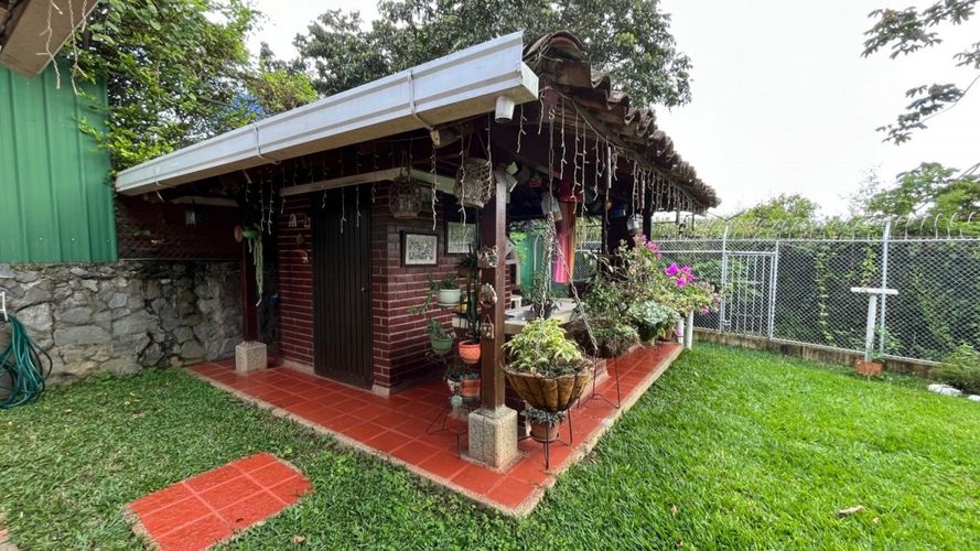 Casa de 4 alcobas en venta en La Buitrera, Cali, 450 m² · foto 12 de 18