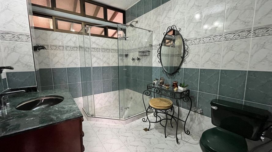 Casa de 4 alcobas en venta en La Buitrera, Cali, 450 m² · foto 13 de 18