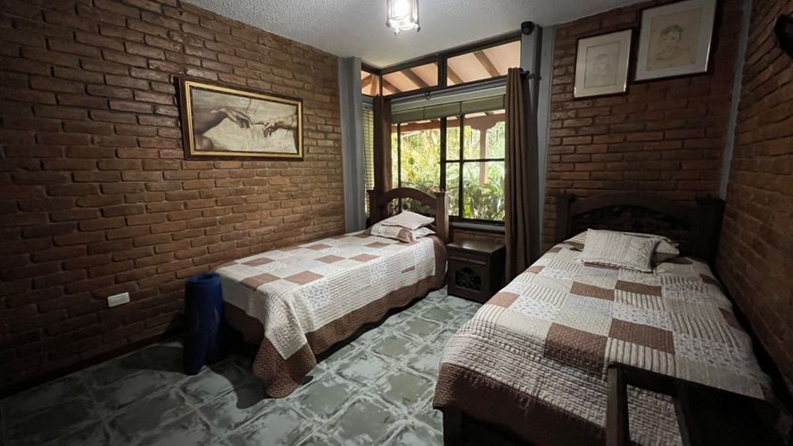 Casa de 4 alcobas en venta en La Buitrera, Cali, 450 m² · foto 16 de 18