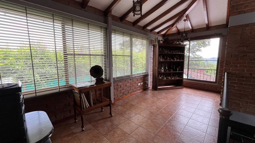Casa de 4 alcobas en venta en La Buitrera, Cali, 450 m² · foto 17 de 18