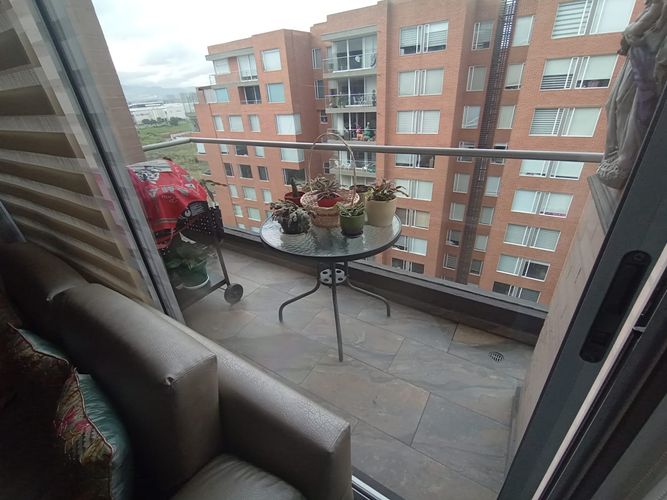 Apartamento en venta en La Felicidad, Bogotá · foto 10 de 24