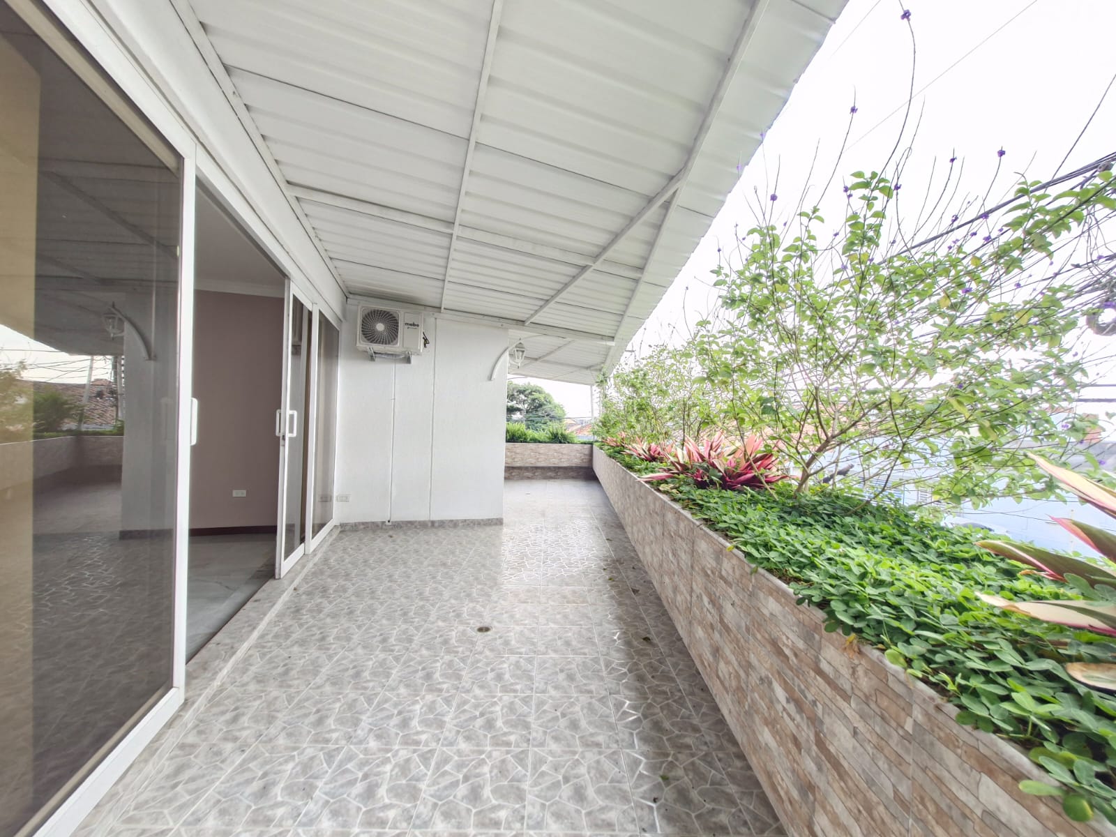 Apartamento en venta en Santa Monica, Cali · foto 2 de 19