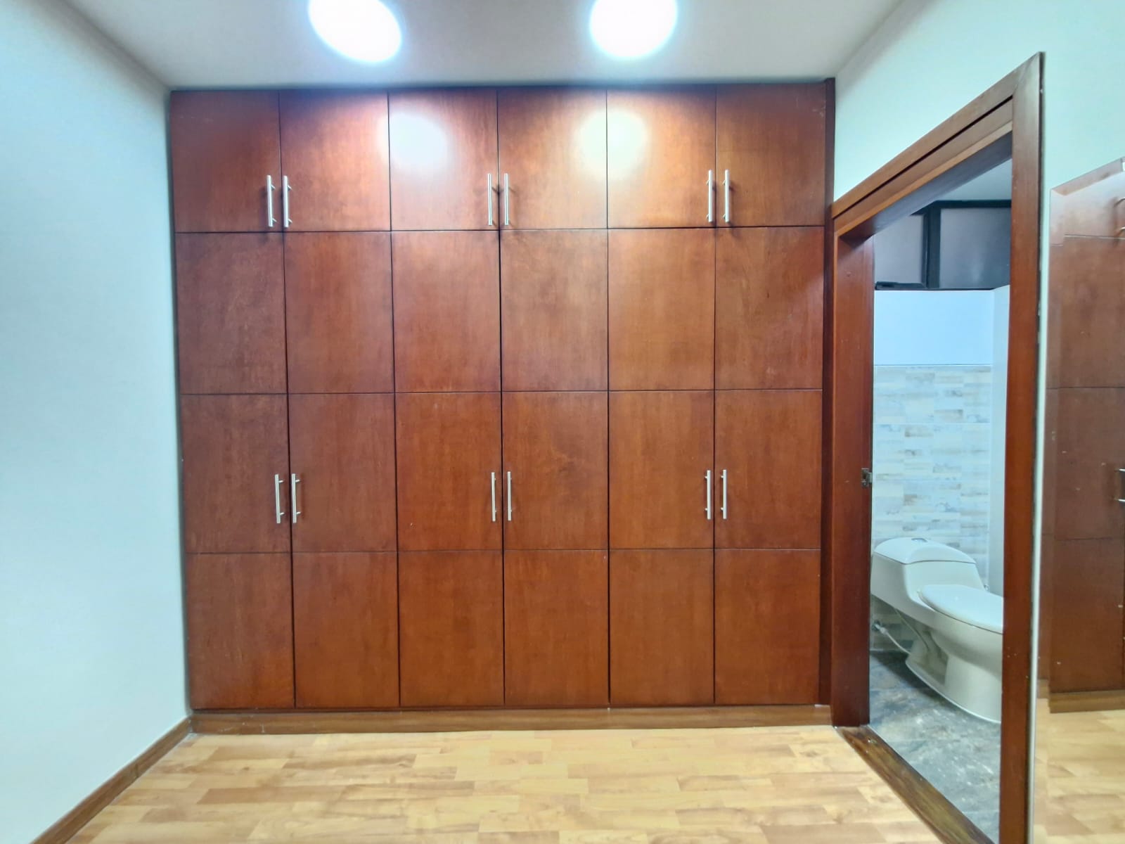 Apartamento en venta en Santa Monica, Cali · foto 11 de 19