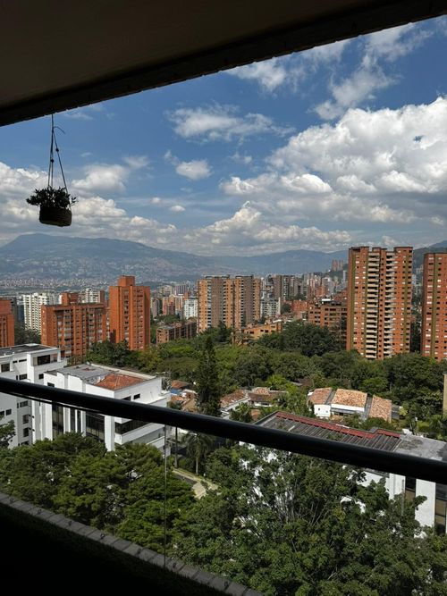 Apartamento de 3 alcobas en venta en Los Balsos, Medellín, 140 m² · foto 22 de 24