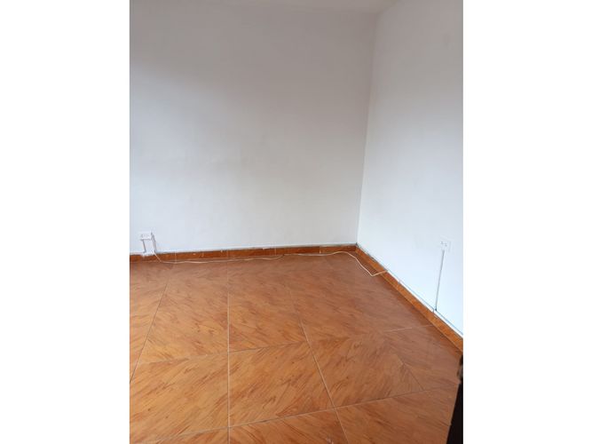 Casa de 3 alcobas en venta en Santa Lucia, Medellín, 90 m² · foto 9 de 15