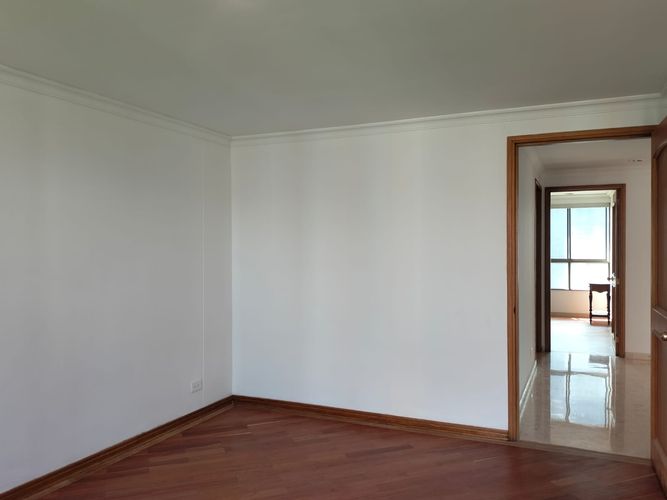 Apartamento de 4 alcobas en venta en El Poblado, Medellín, 228 m² · foto 11 de 19