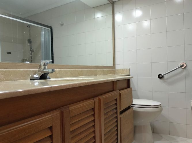 Apartamento de 4 alcobas en venta en El Poblado, Medellín, 228 m² · foto 18 de 19