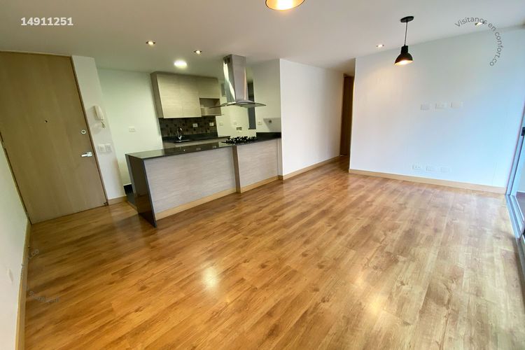 Apartamento de 2 alcobas en arriendo en Los Balsos, Medellín, 86 m² · foto 2 de 24