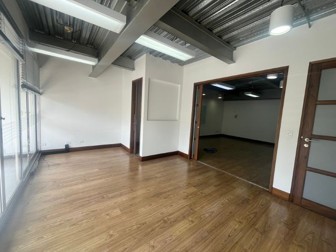 Oficina en arriendo en El Poblado, Medellín, 100 m² · foto 6 de 12