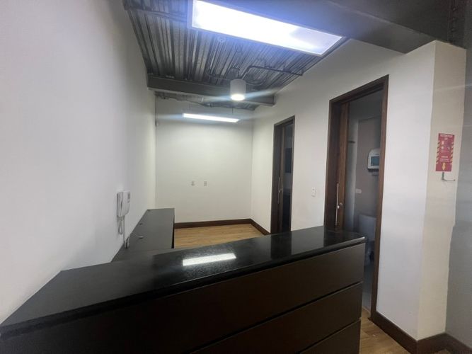 Oficina en arriendo en El Poblado, Medellín, 100 m² · foto 7 de 12