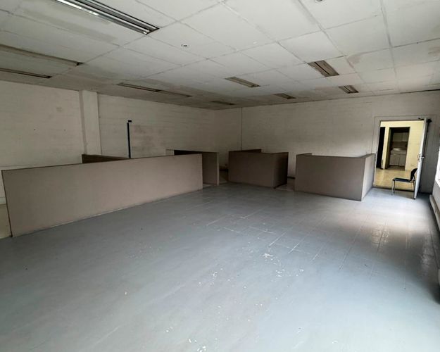 Bodega en arriendo en Las Vegas, Envigado, 640 m² · foto 8 de 11