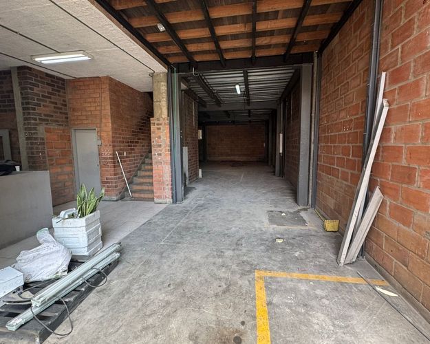 Bodega en arriendo en Las Vegas, Envigado, 640 m² · foto 7 de 11