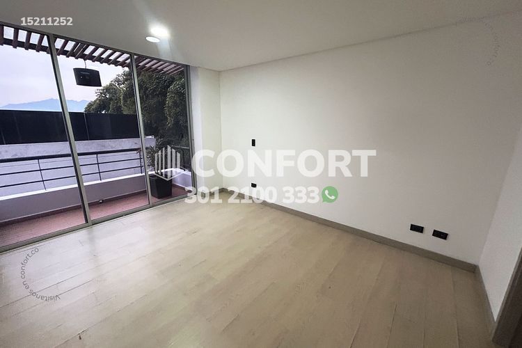Casa de 3 alcobas en venta en Loma Del Esmeraldal, Envigado, 162 m² · foto 12 de 23
