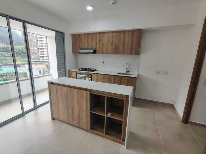 Apartamento de 3 alcobas en arriendo en Pan De Azucar, Envigado, 80 m² · foto 2 de 15