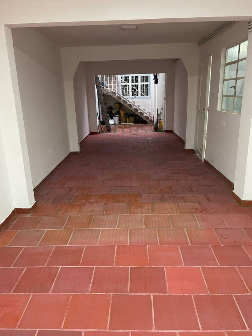 Casa en venta en Versalles Fontibon, Bogotá · foto 2 de 19