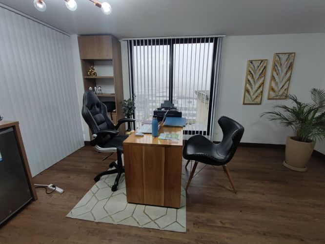 Consultorio en venta en La Arboleda, Manizales, 23 m² · foto 5 de 9