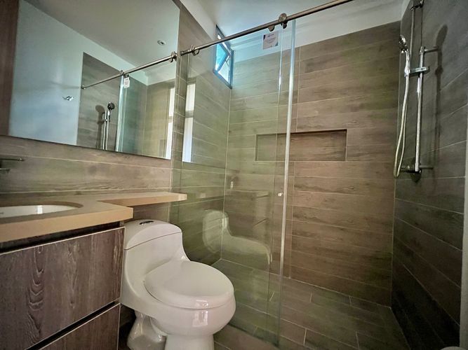 Apartamento en arriendo en El Poblado, Medellín, 50 m² · foto 12 de 24
