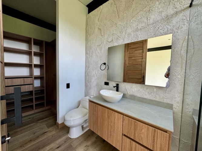 Casa de 3 alcobas en venta en El Retiro, 301 m² · foto 8 de 12