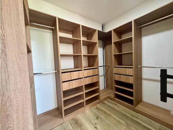 Casa de 3 alcobas en venta en El Retiro, 301 m² · foto 9 de 12
