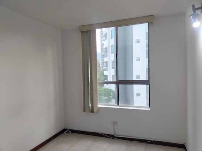 Apartamento de 3 alcobas en arriendo en El Poblado, Medellín, 81 m² · foto 11 de 16