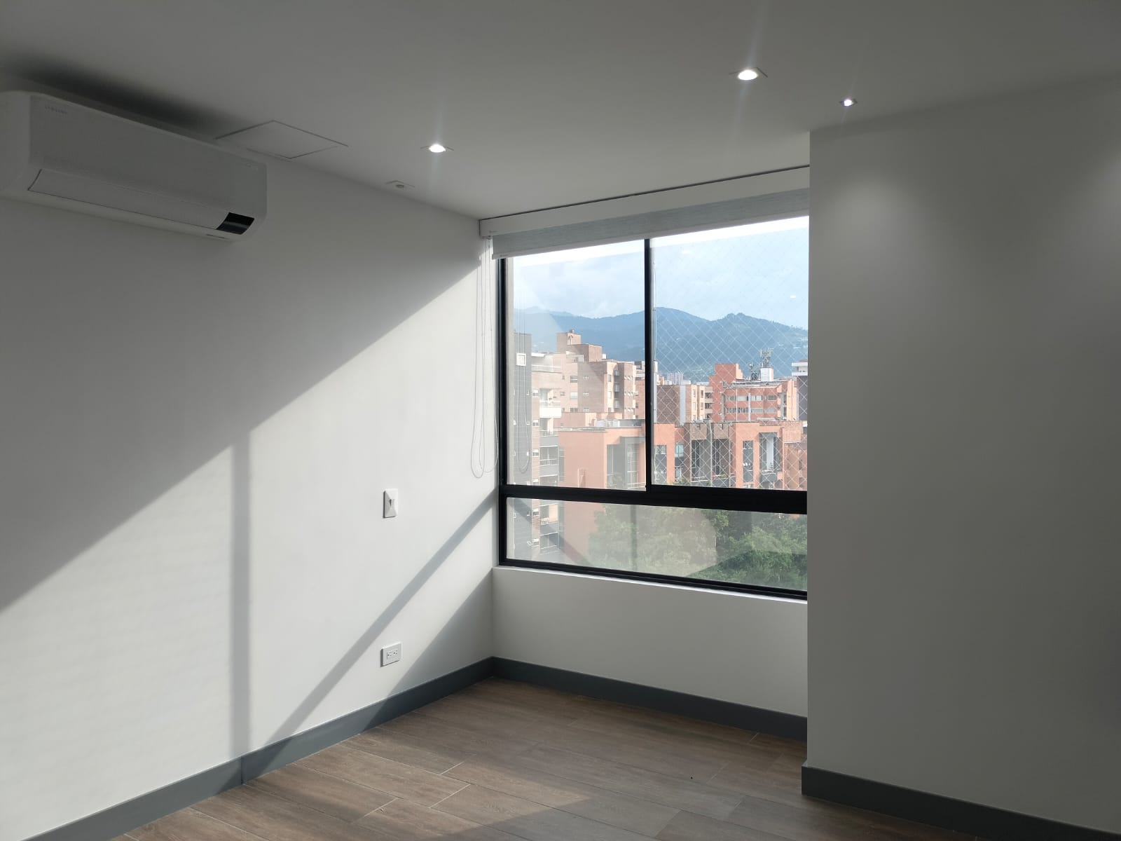3BR Apartment in El esmeraldal (90 m²) - 3