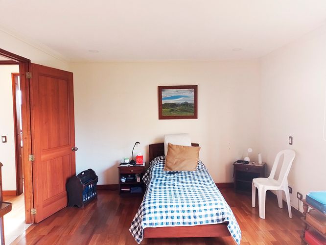 Apartamento de 2 alcobas en arriendo en El Poblado, Medellín, 149 m² · foto 4 de 19