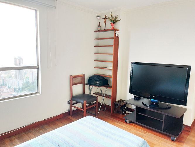 Apartamento de 2 alcobas en arriendo en El Poblado, Medellín, 149 m² · foto 6 de 19