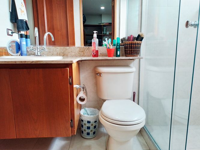 Apartamento de 2 alcobas en arriendo en El Poblado, Medellín, 149 m² · foto 10 de 19