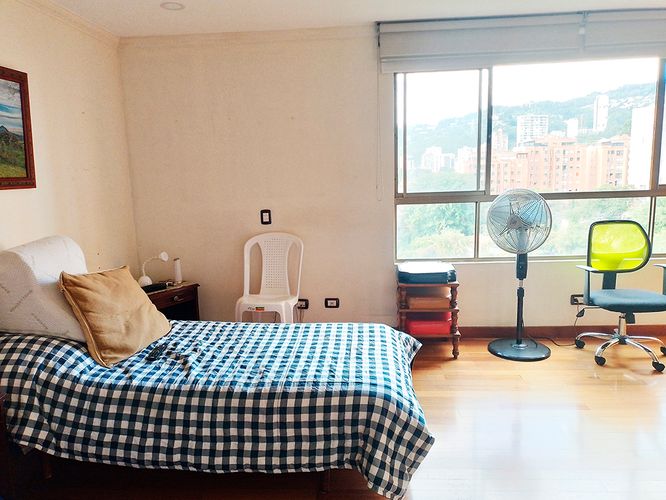Apartamento de 2 alcobas en arriendo en El Poblado, Medellín, 149 m² · foto 17 de 19