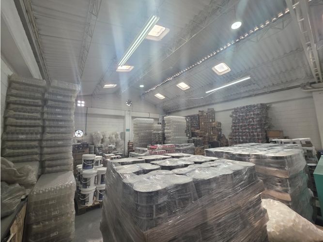 Bodega en arriendo en Caqueta, La Estrella, 456 m² · foto 4 de 10