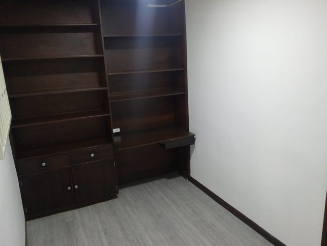 Apartamento de 3 alcobas en arriendo en Laureles, Medellín, 240 m² · foto 9 de 17