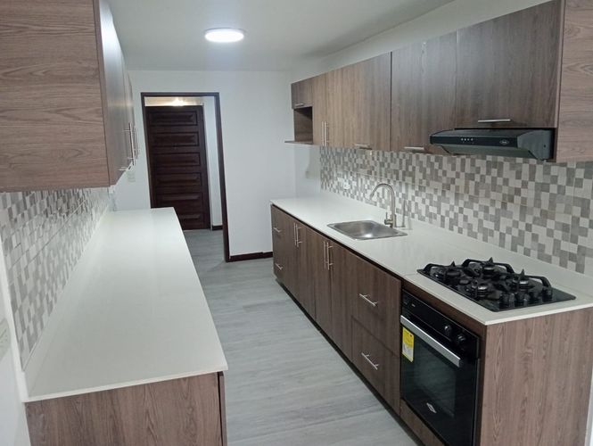 Apartamento de 3 alcobas en arriendo en Laureles, Medellín, 240 m² · foto 7 de 17