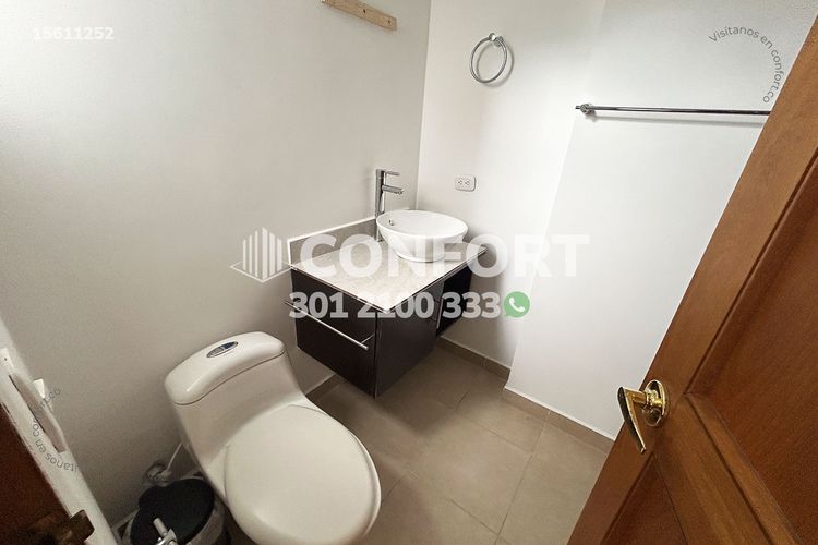 Apartamento de 4 alcobas en arriendo en San Lucas, Medellín, 212 m² · foto 15 de 24