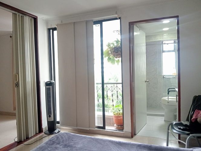 Apartamento de 2 alcobas en arriendo en Laureles, Medellín, 98 m² · foto 5 de 20